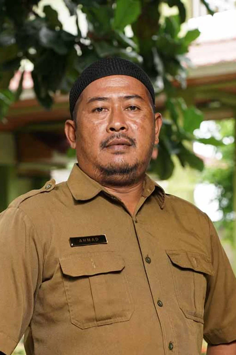 Ahmad Roni