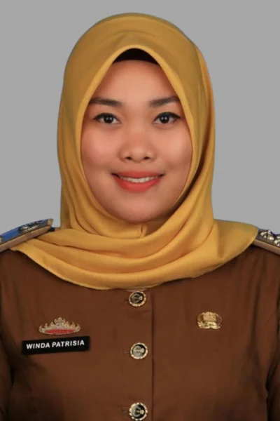 Winda Patrisia, S.Pd., Gr., M.Pd. (Pasfoto)