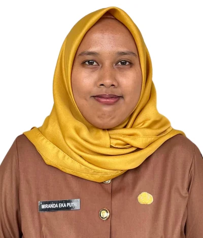 Miranda Eka Putri, S.Or. (Pasfoto)